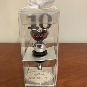 Hallmark 10 Year Wine Stopper